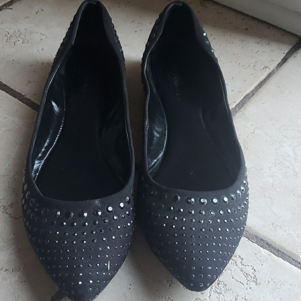 BCBG flats